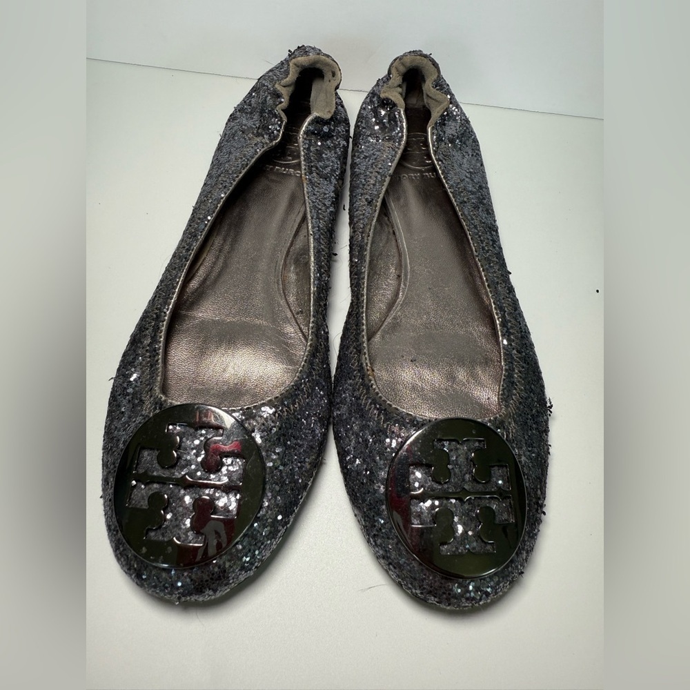 Tory Burch Reva sequin ballet flats Size 7.5  Logo Medallion
